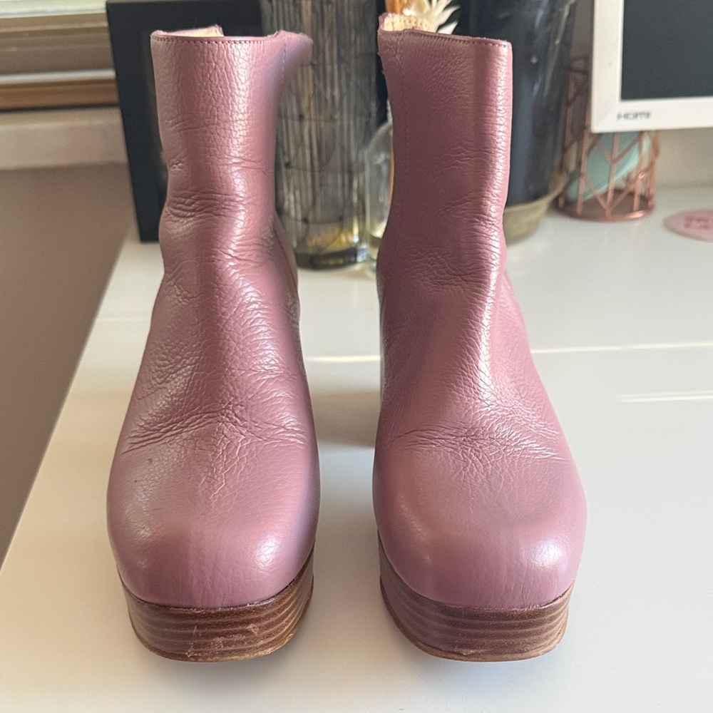 INTENTIONALLY BLANK Mauve Ankle Boots